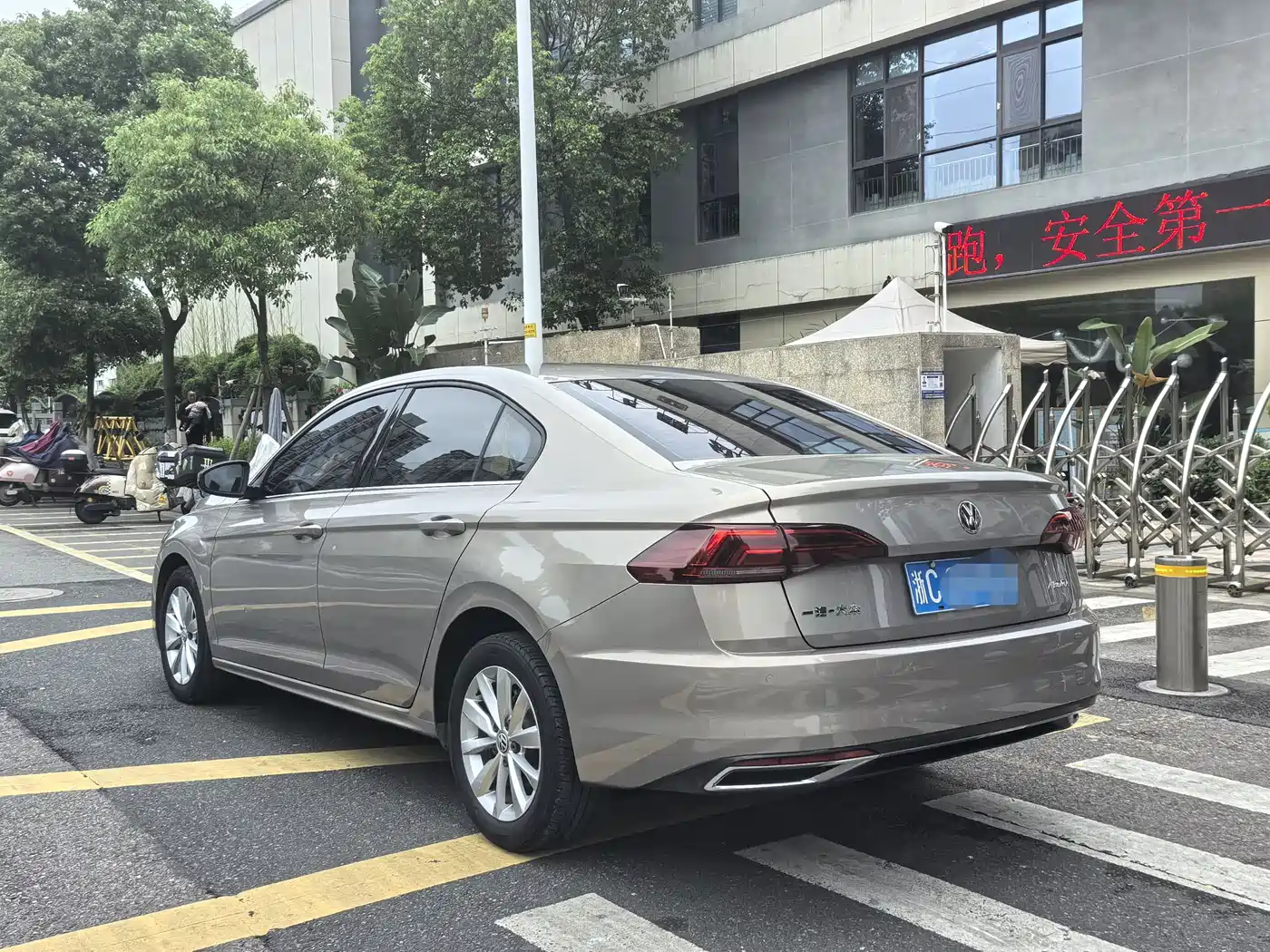 Volkswagen Bora 2019 1.5L Automatic Elite Type фото 6