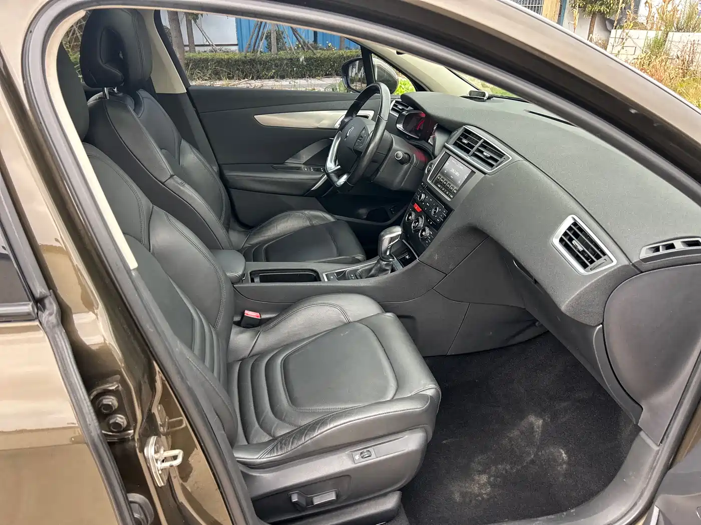 DS 5LS 2015 2014 1.6T Luxury THP160