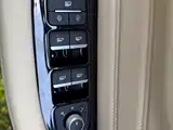 Фото 9 - Geely Monjaro