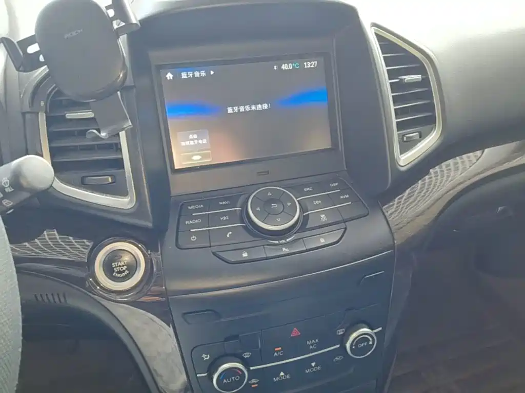 BAIC Huansu S6 2016 2016 1.5T Manual Leading Style