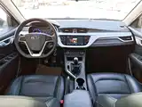 Фото 10 - Geely Vision