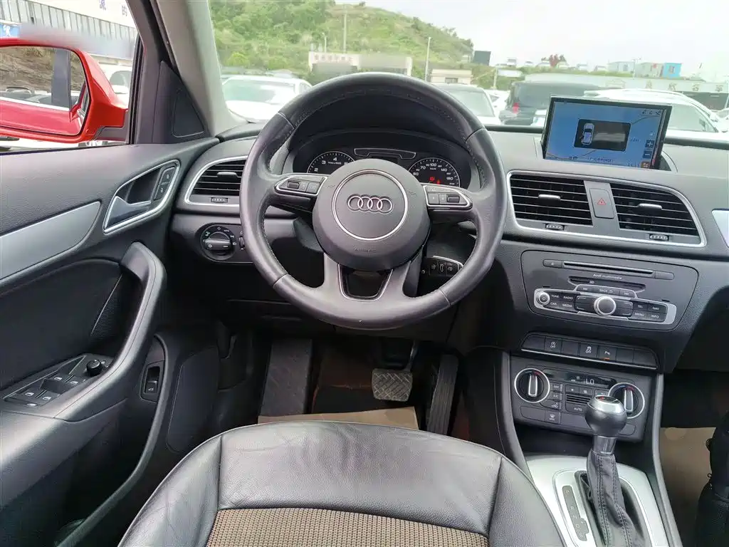 Audi Q3 2016 30 TFSI Fashion фото 11