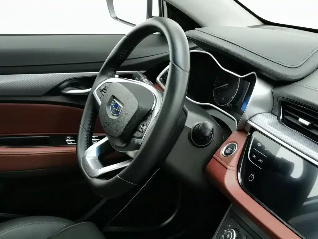 Фото 22 - Geely Vision S1