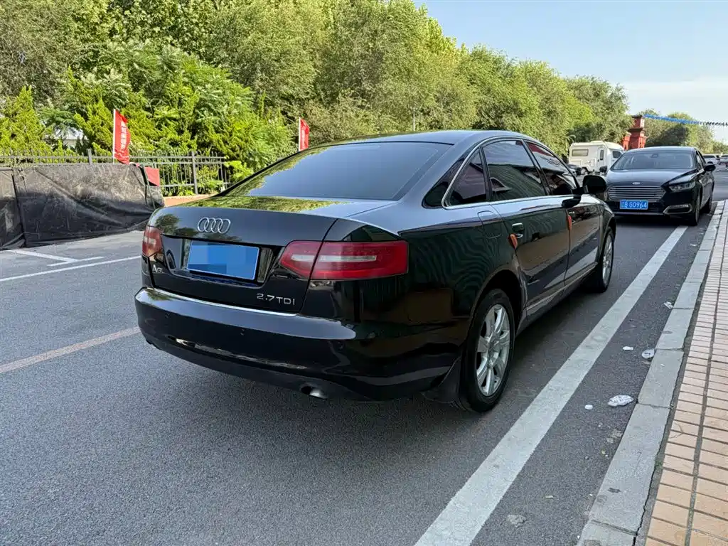 Audi A6L 2010 2.7 TDI фото 12