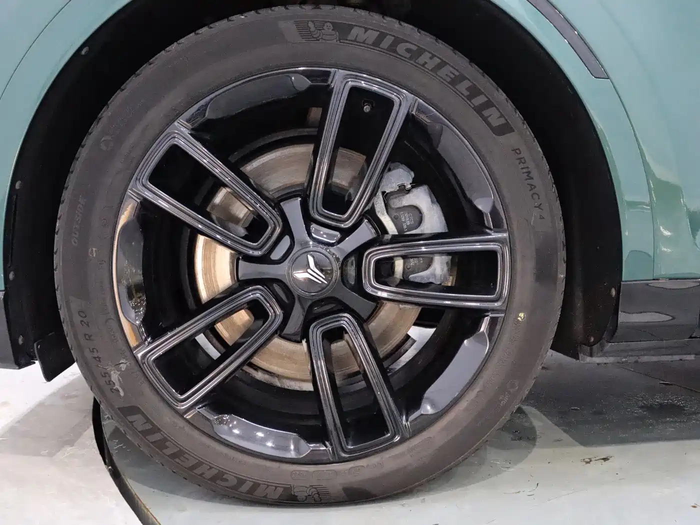 Voyah Auto VOYAH FREE 2024 Ultra Long Range Intelligent Driving Edition фото 10