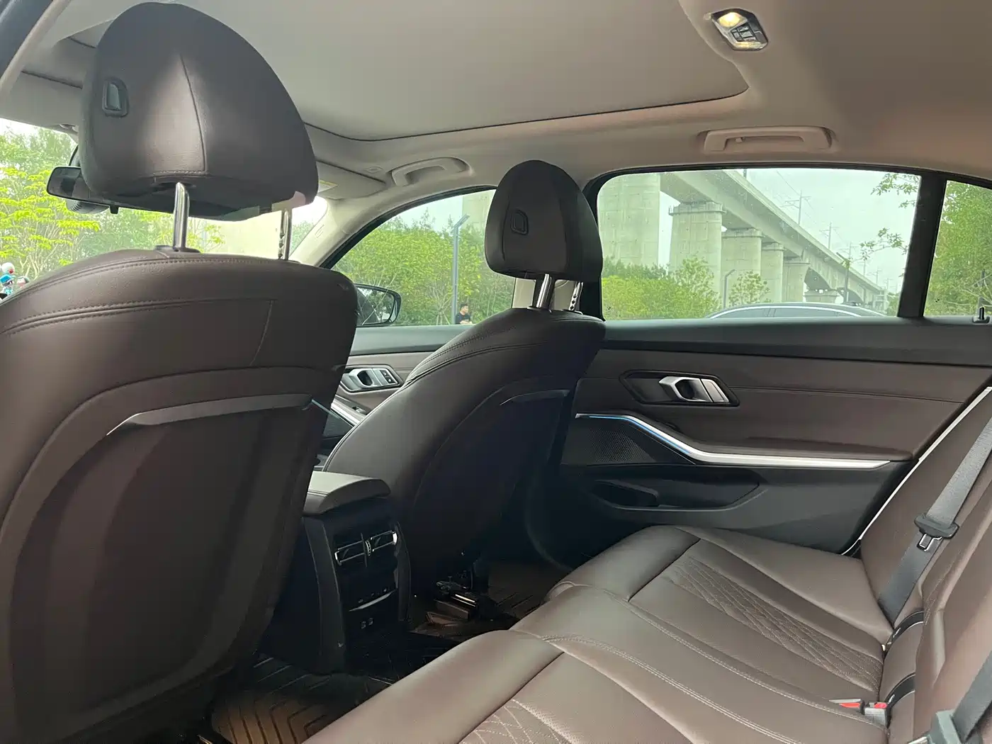 BMW 3 Series 2023 325Li M Sport Package фото 6
