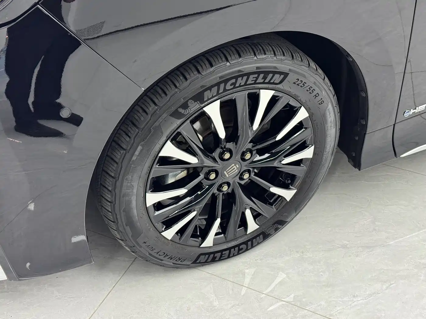 Toyota Vellfire 2026 2024 Crown Hybrid 2.5L Executive Premium Edition