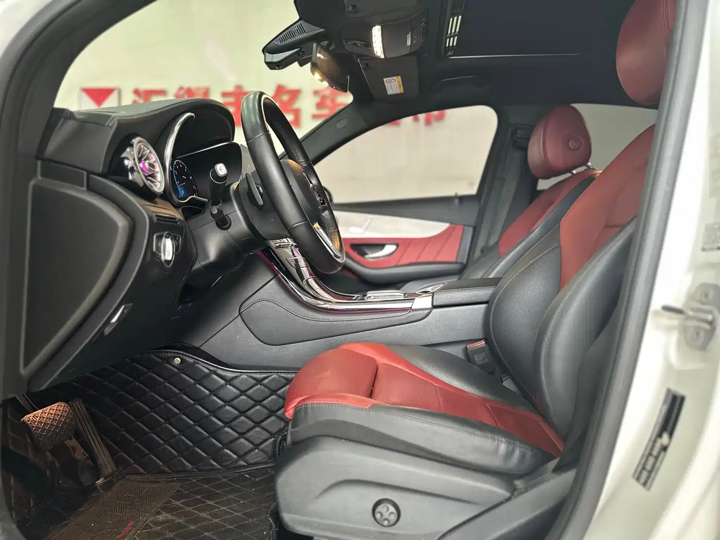 Mercedes-Benz GLC Coupe 2020 GLC 260 4MATIC Coupe SUV фото 7