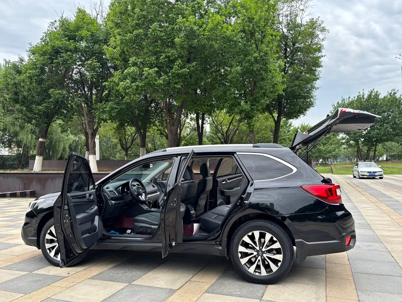 Subaru Outback 2015 2.5i Sport Navigation Edition фото 21