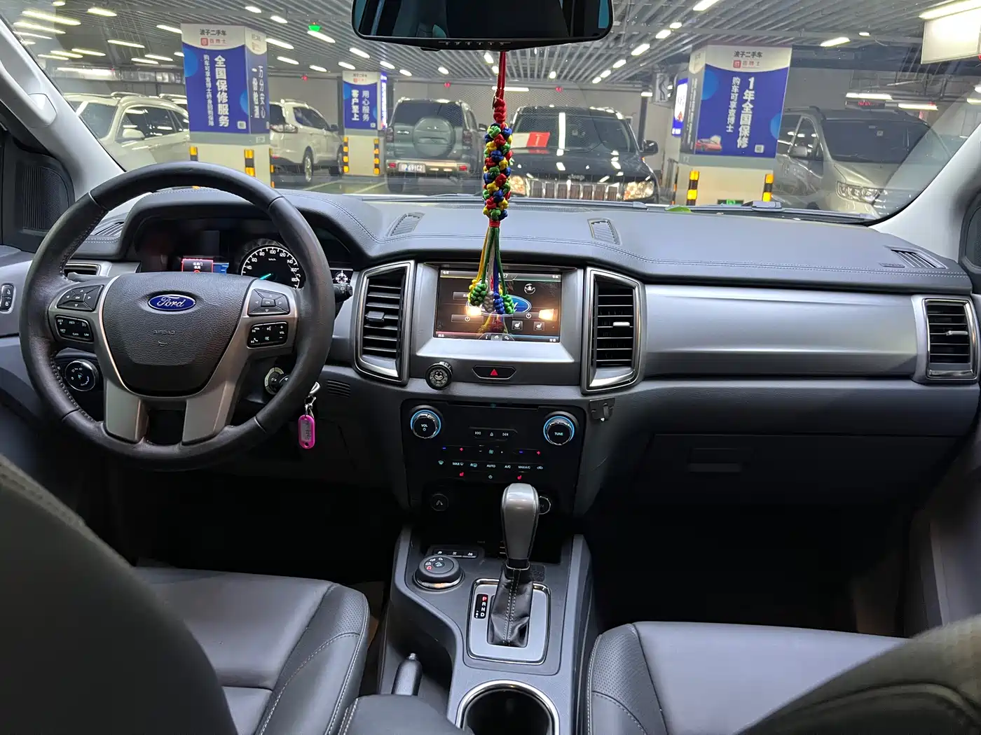 Ford Everest 2016 2.0T Gasoline Automatic 4WD Luxury Edition фото 15