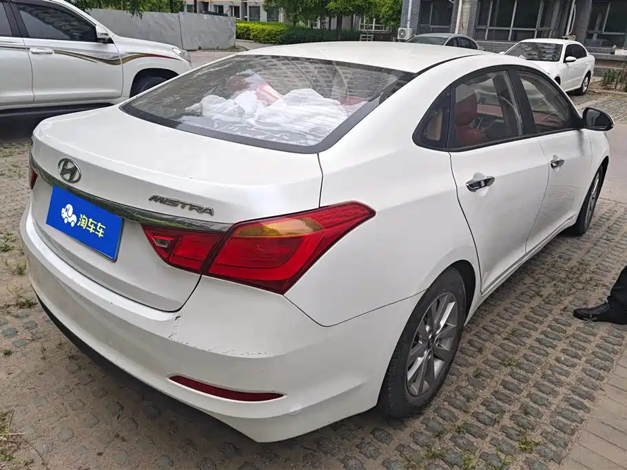 Hyundai Mistra 2014 1.8L Auto Comfort GL фото 3