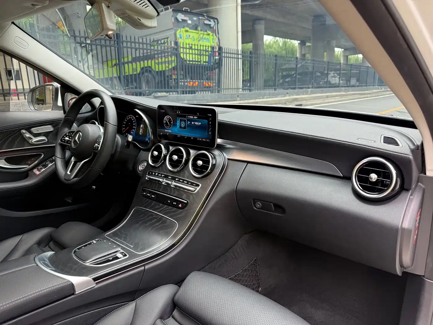 Mercedes-Benz C-Class 2019 Facelift C 260 L Sport фото 20