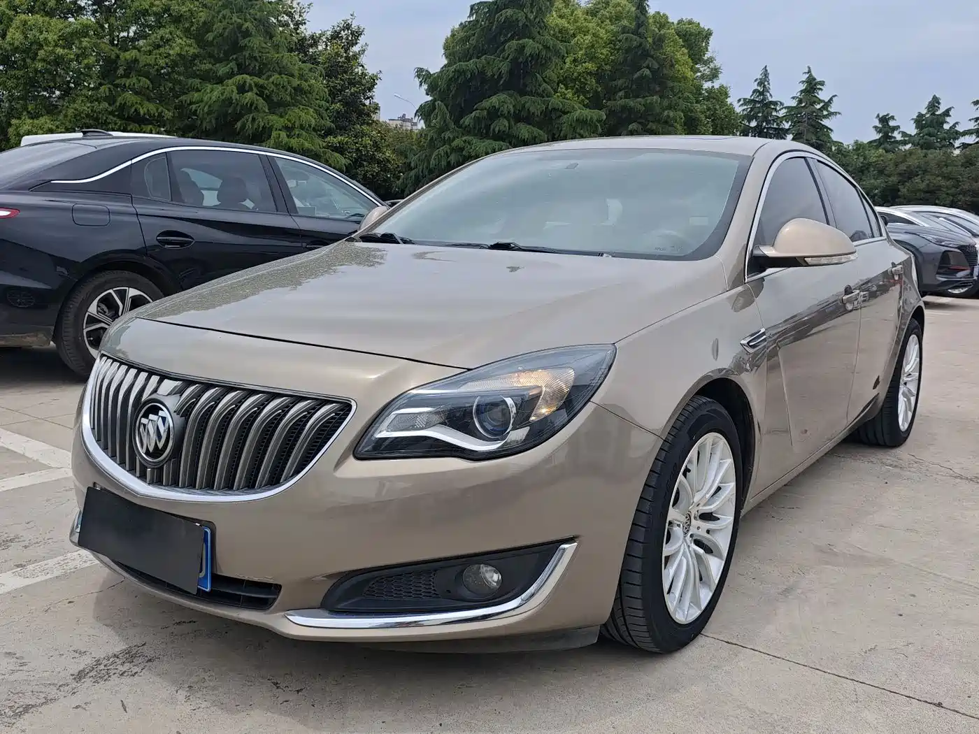Buick Regal 2015 2.0L Leading Fashion Model
