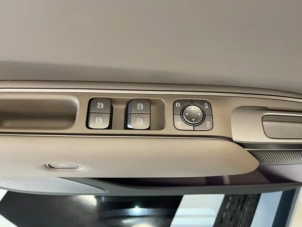 Li Auto Li Xiang L9 2026 2026 Base Model