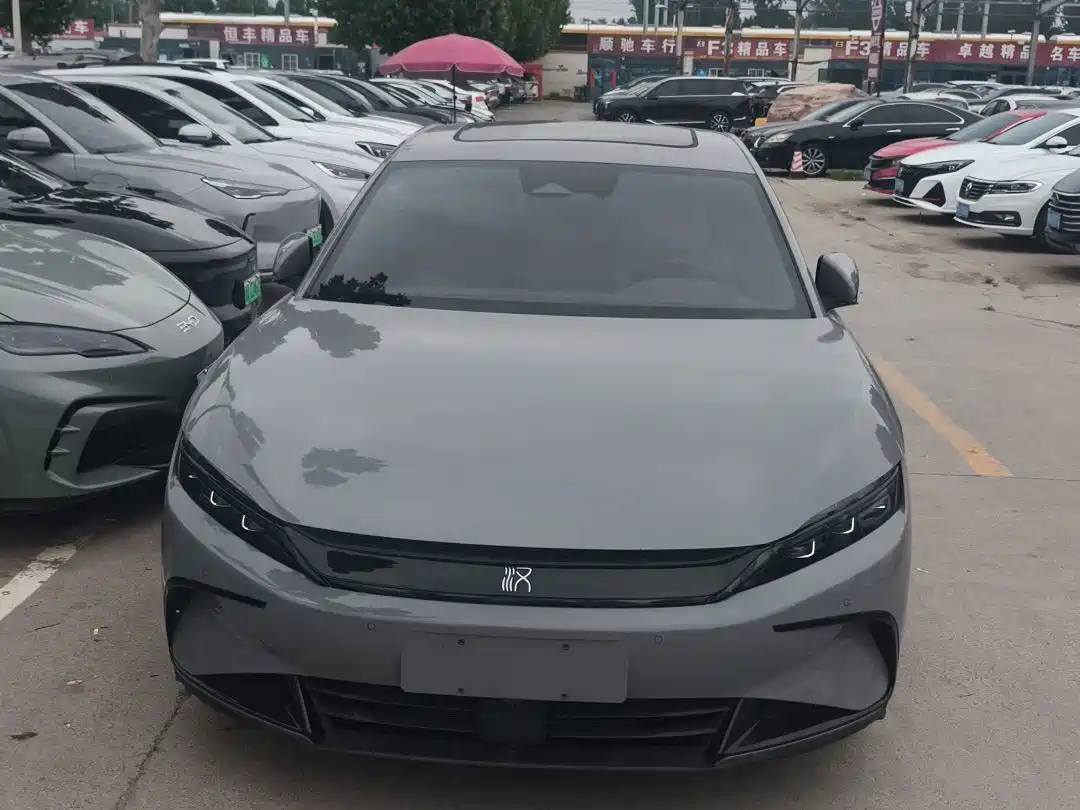 BYD Han 2025 DM-i 125KM Premium фото 2