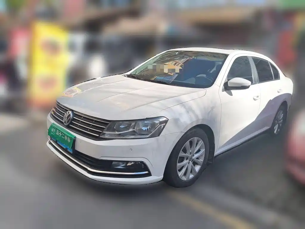 صورة 1 - Volkswagen Lavida
