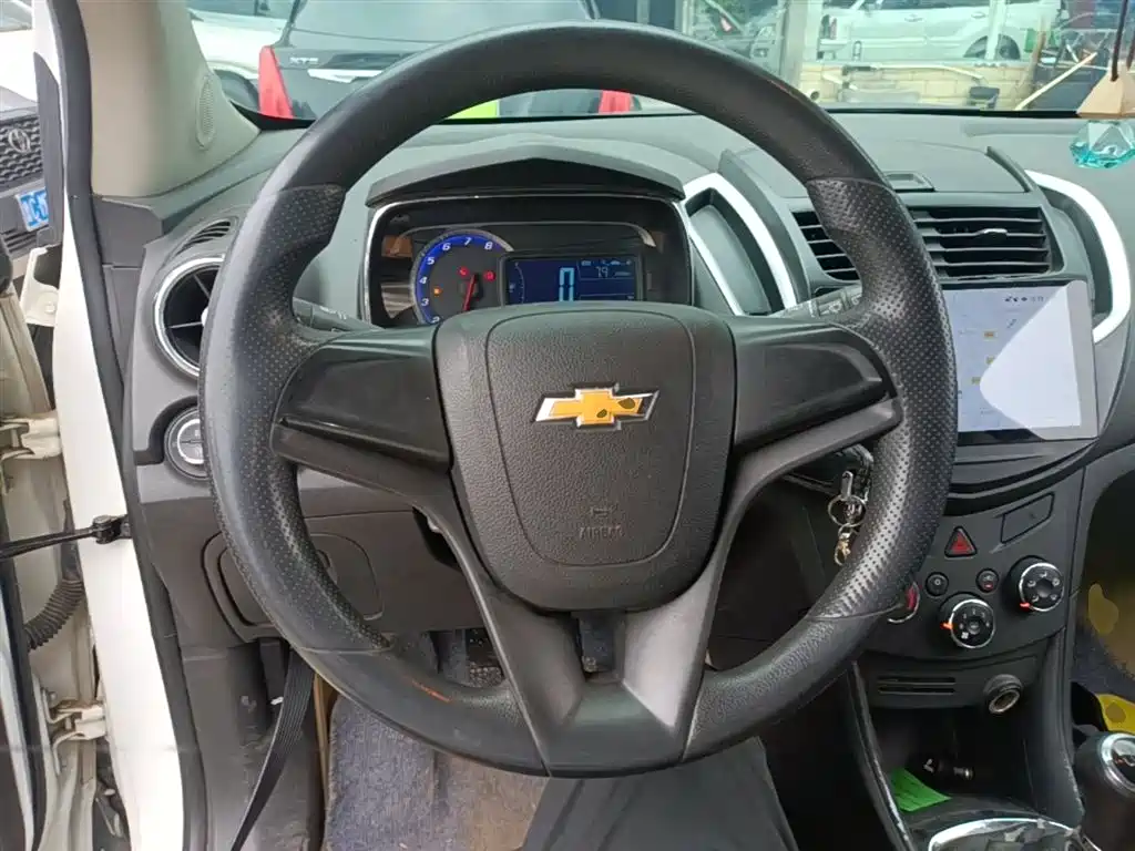 Chevrolet Trax 2014 1.4T Manual 2WD Comfort фото 11