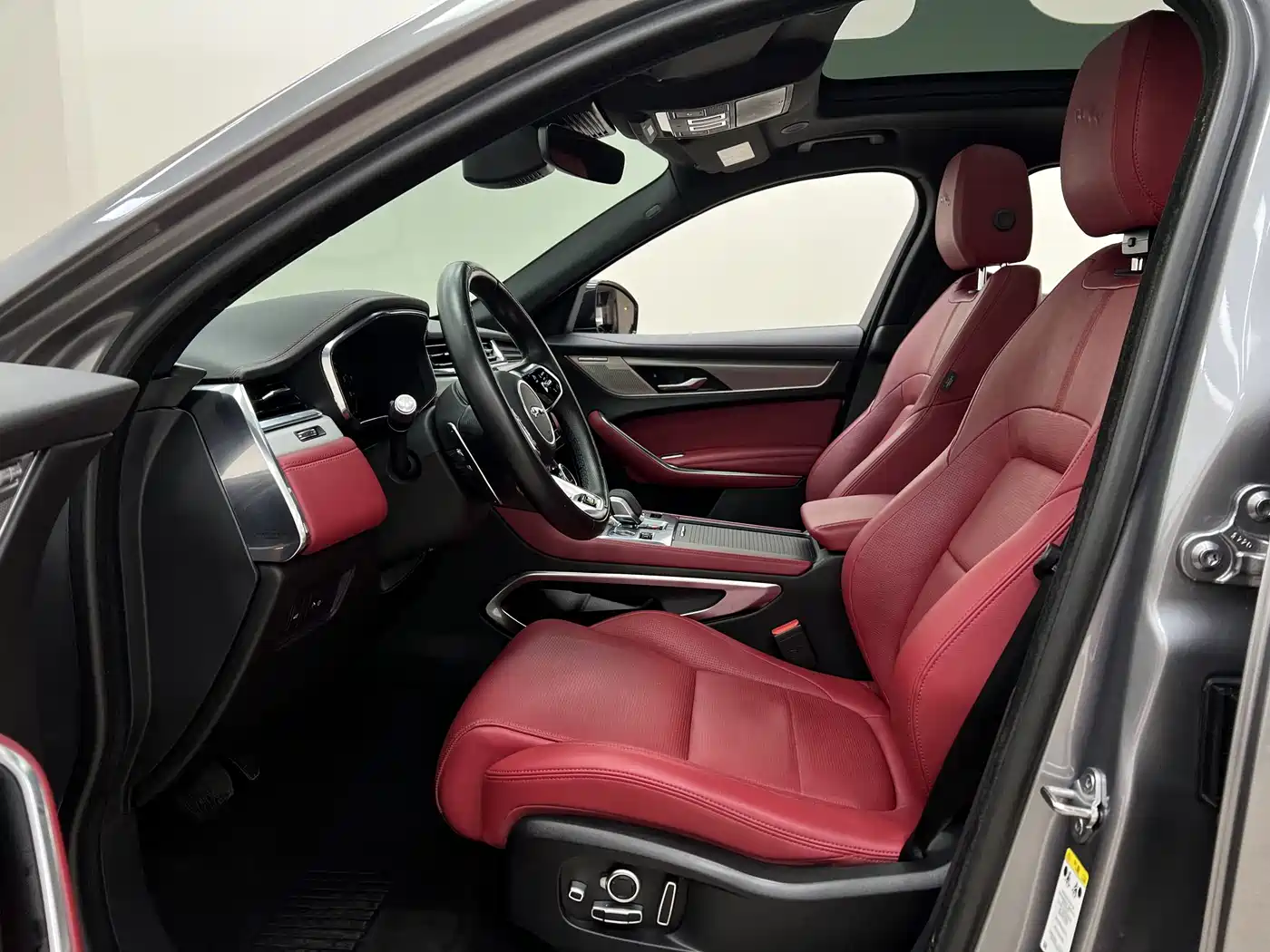 Jaguar F-PACE 2021 340PS R-Dynamic SE фото 12
