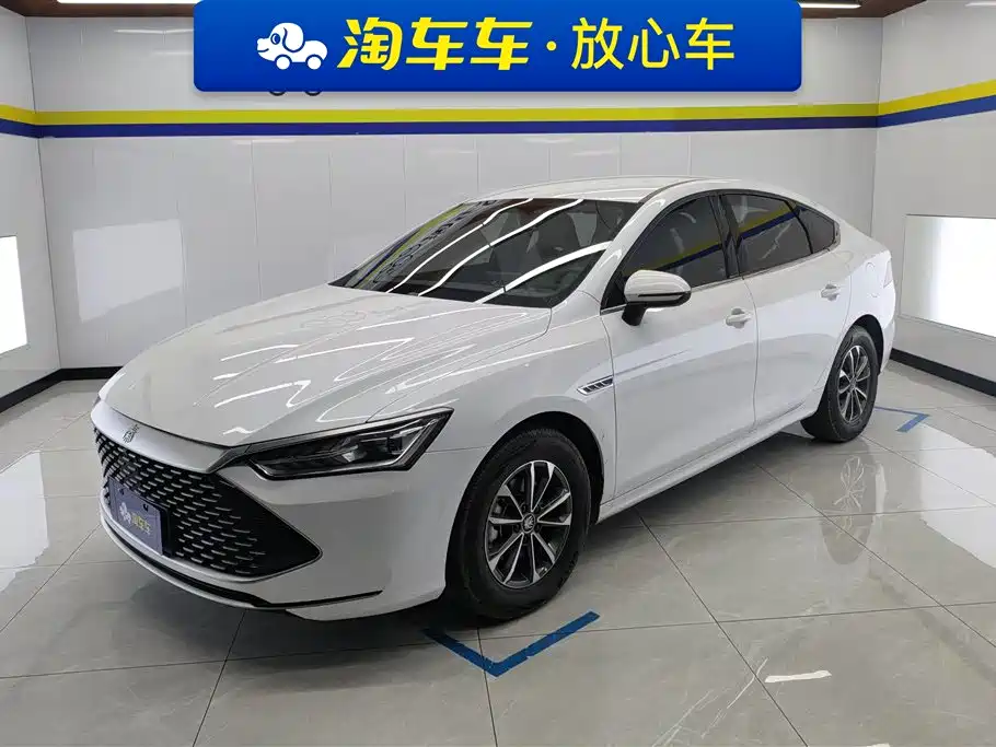 BYD Qin PLUS 2024 Glory Edition DM-i 55KM Leading