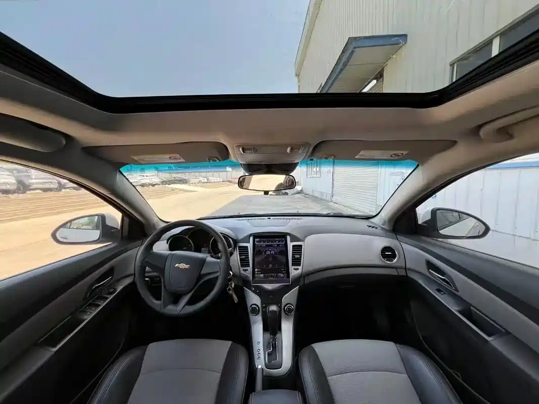 Chevrolet Cruze 2012 1.6L SE AT фото 6