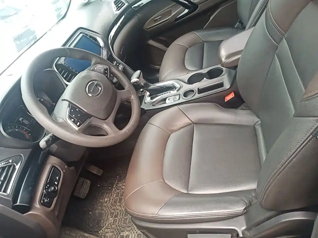 GAC Trumpchi Trumpchi GS4 2017 235T Automatic 2WD Elite фото 15