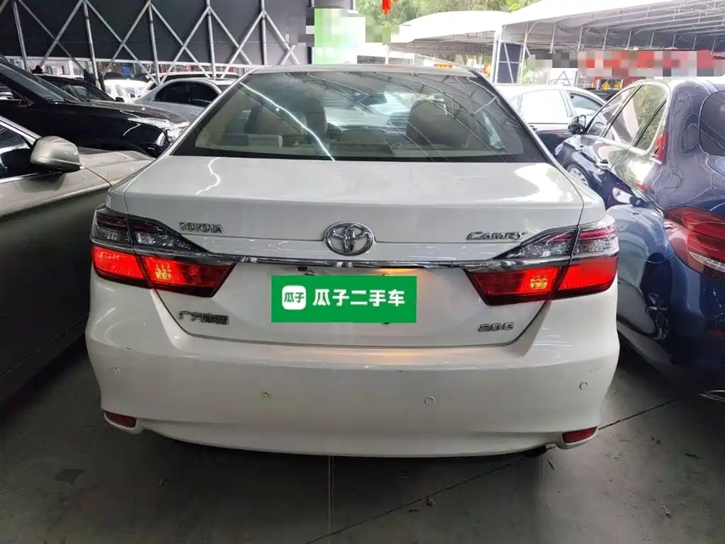 Toyota Camry 2015 2.0G Leading Edition фото 4