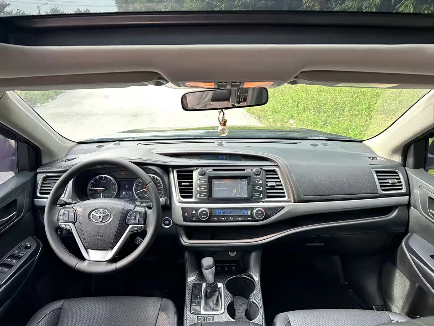 Toyota Highlander 2015 2.0T AWD Luxury Edition 7-seater фото 7
