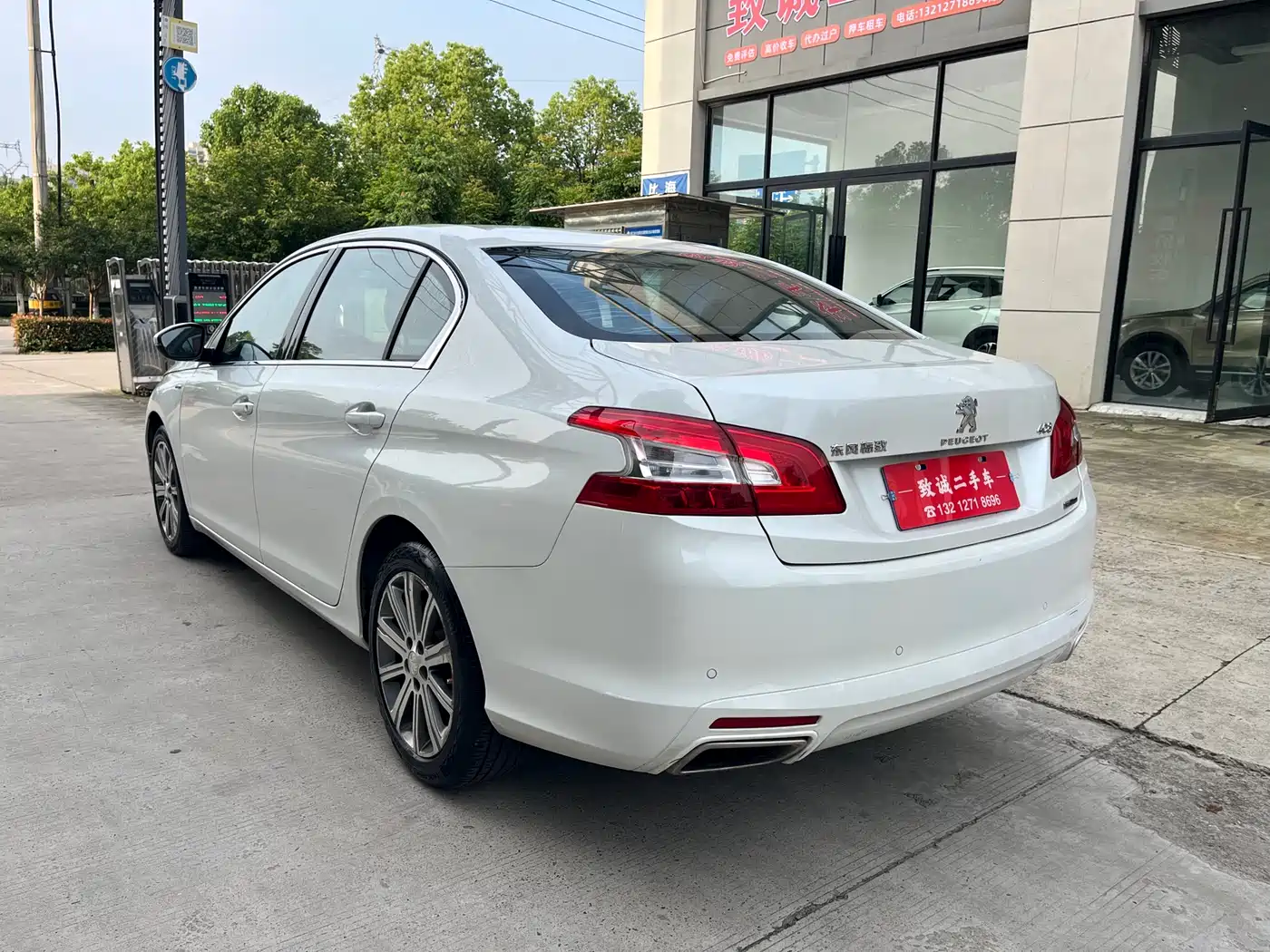 Peugeot 408 2018 Facelift 350THP Automatic Luxury фото 6