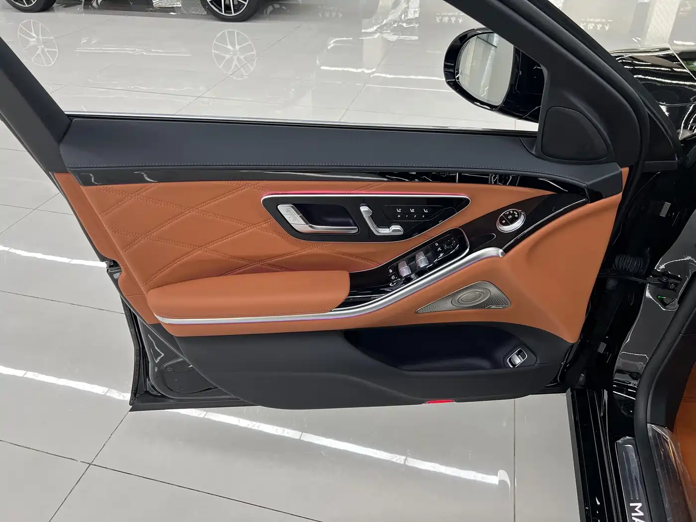 Mercedes-Benz Maybach S-Class 2024 Facelift S 480 4MATIC фото 19