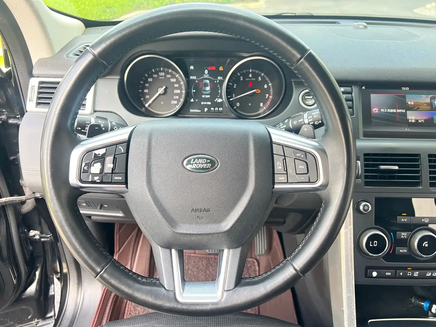 Land Rover Discovery Sport 2018 240PS SE Edition фото 16