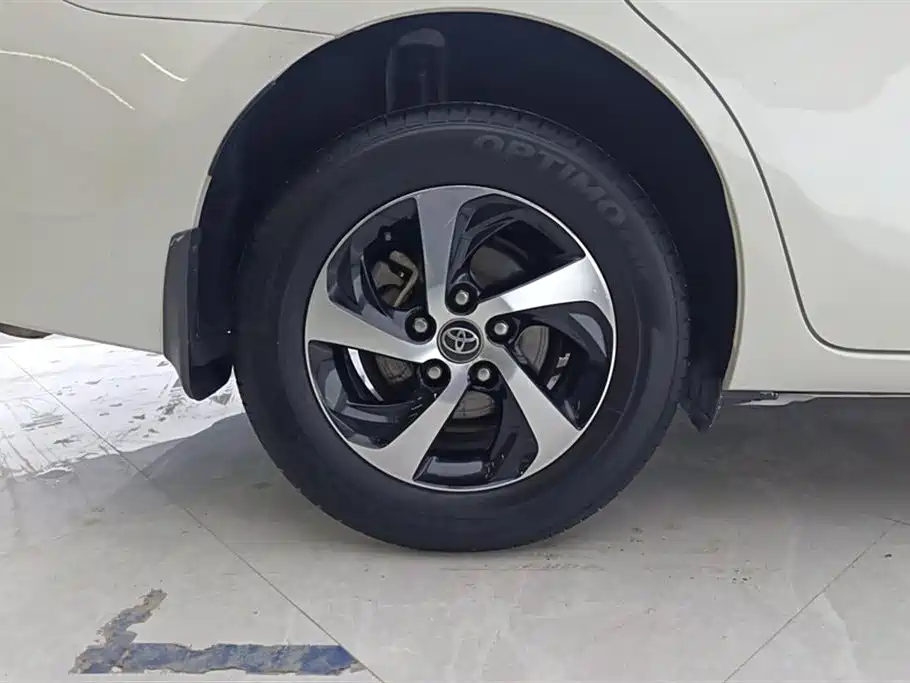 Toyota Levin 2017 Facelift 185T CVT Elite Edition China VI фото 6