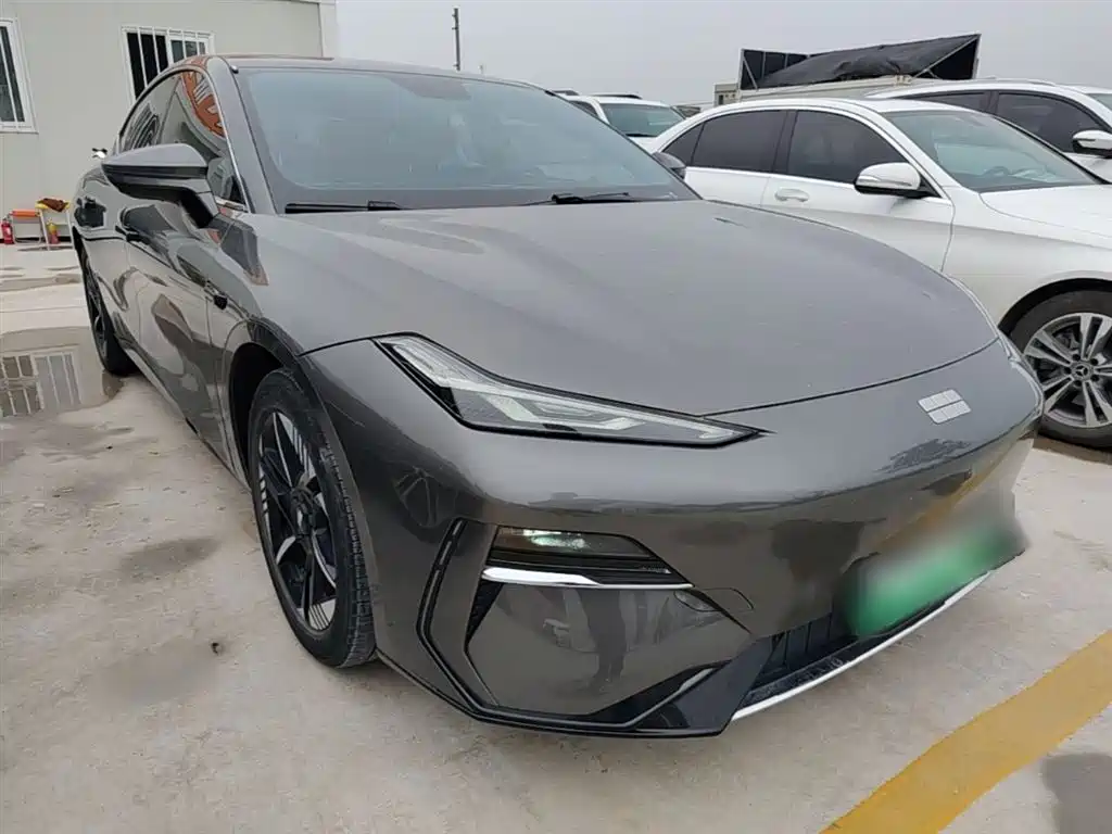 Geely Galaxy Galaxy E8 2024 Model 550km RWD Soaring Dragon Edition фото 4