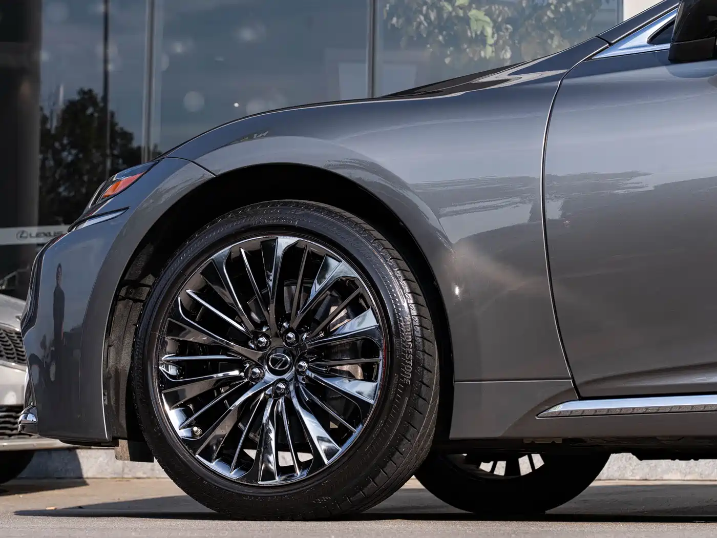 Lexus LS 2018 500h Luxury Edition China V фото 8