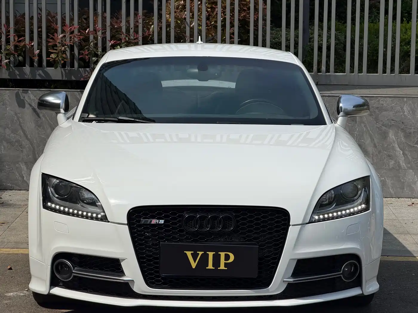 Audi TTS 2013 TTS Coupe 2.0TFSI quattro фото 2
