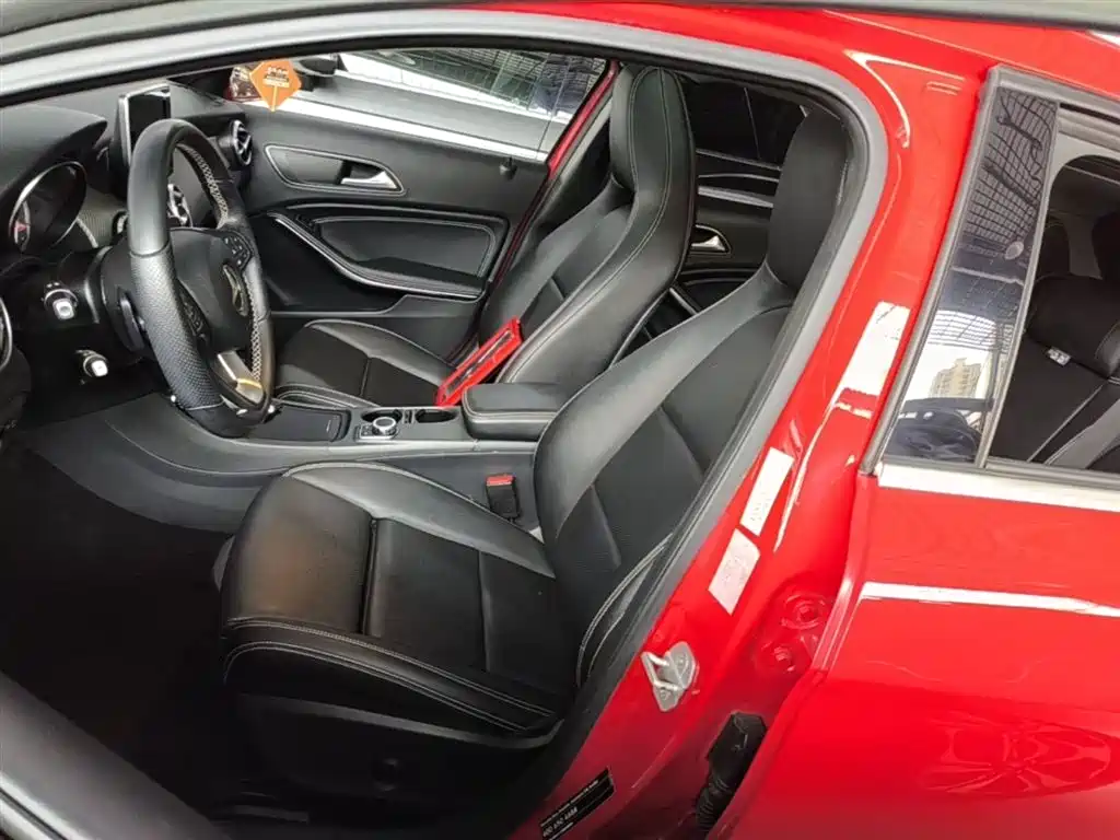 Mercedes-Benz GLA 2016 GLA 200 Dynamic фото 15