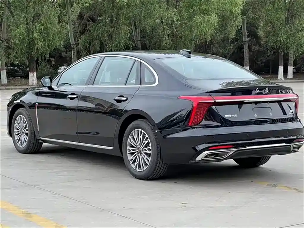 Hongqi H5 2023 2.0T Auto Smart Connect Flag Enjoy фото 7