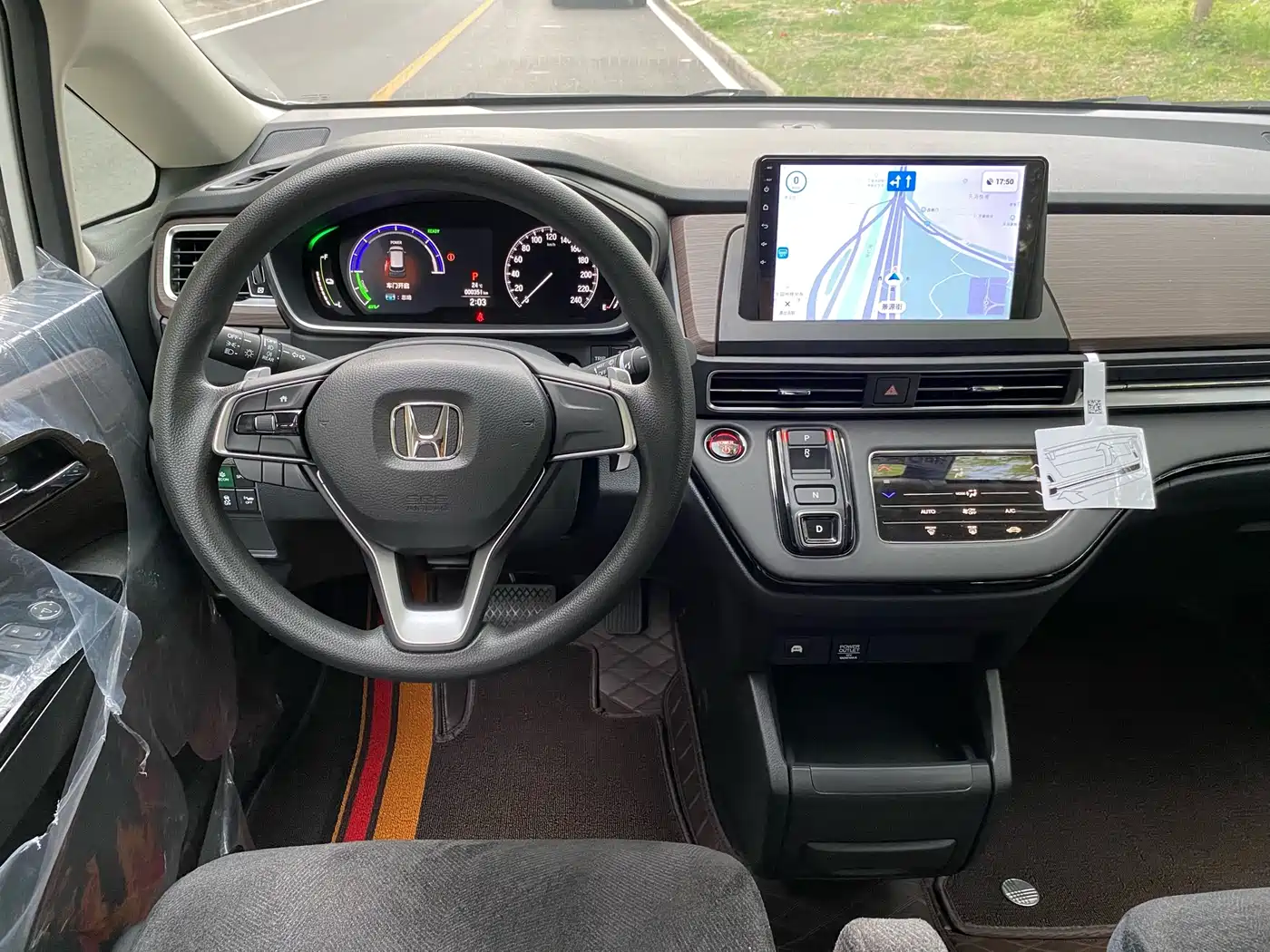 Honda Odyssey 2026 2.0L e:HEV Sharp Delight Edition фото 14