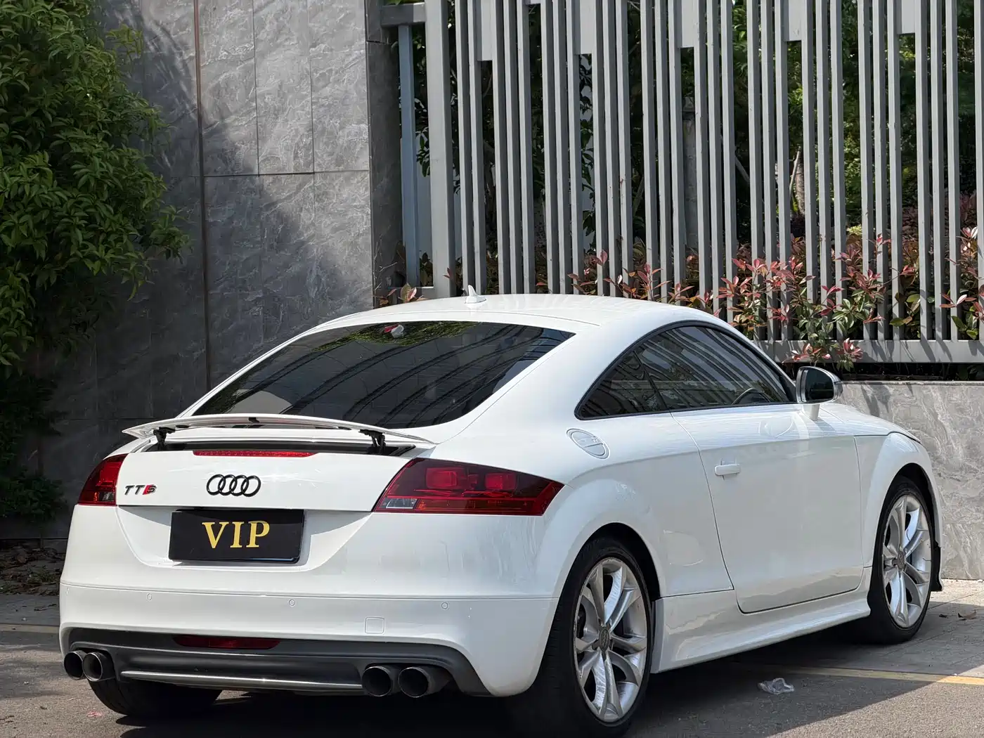 Audi TTS 2013 TTS Coupe 2.0TFSI quattro фото 12