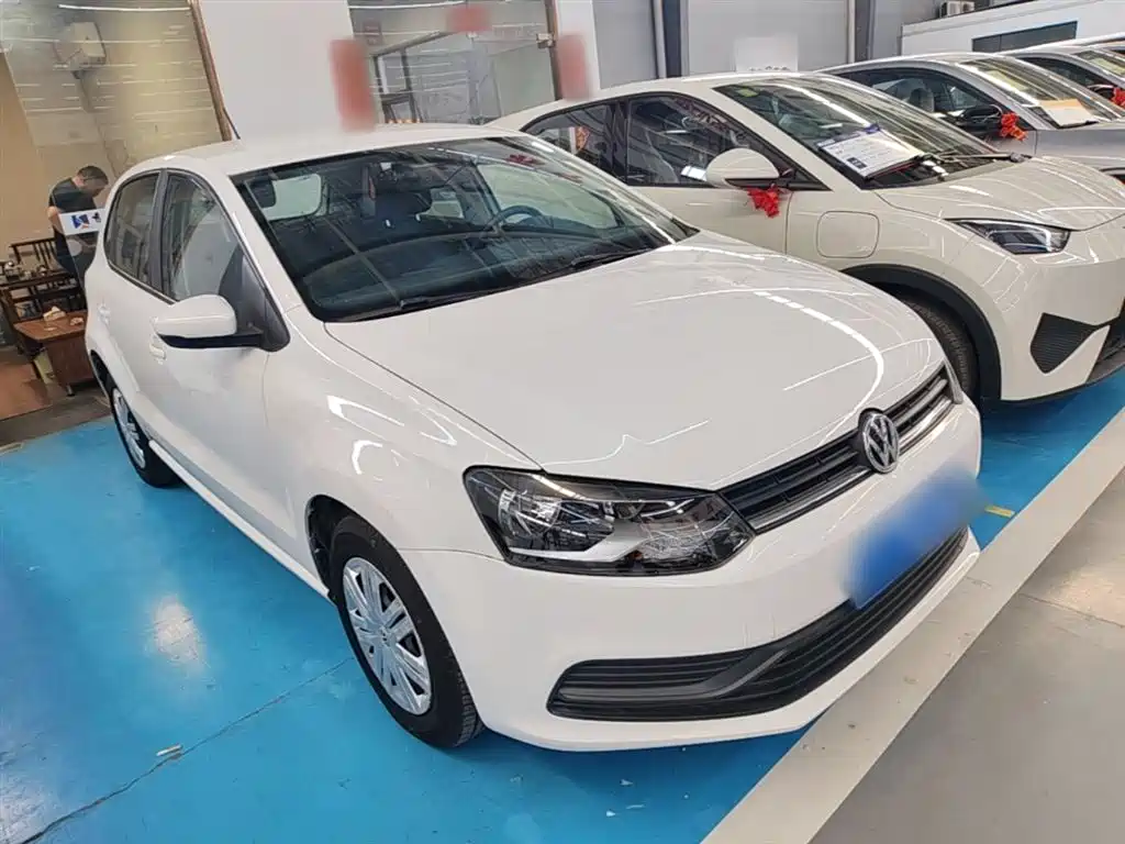 Volkswagen Polo 2016 1.4L Manual Trend фото 4