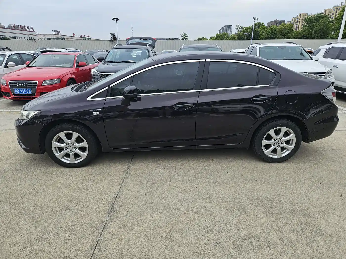 Photo 15 - Honda Civic