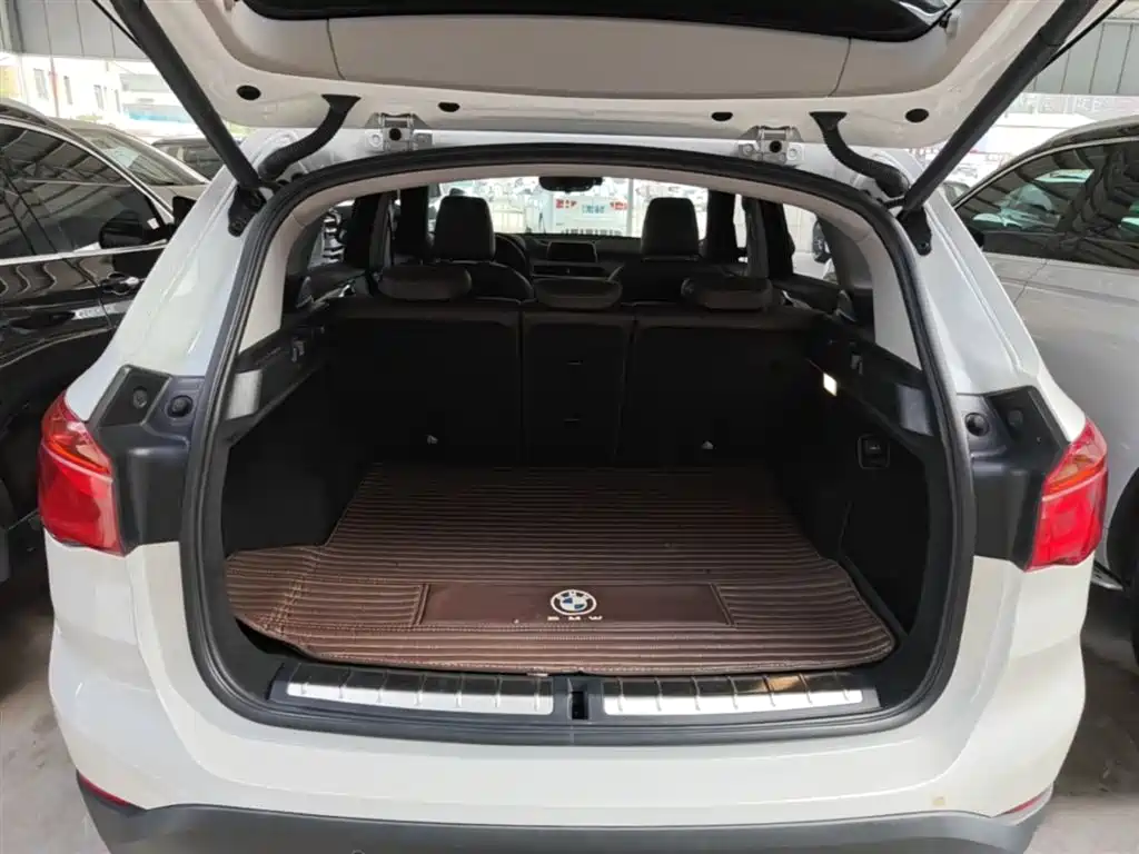 BMW X1 2016 sDrive18Li Luxury Model фото 19