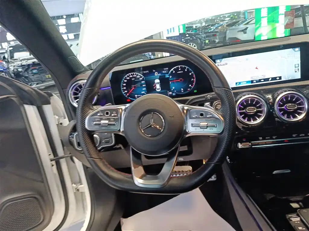 MERCEDES-BENZ CLA (IMPORT)