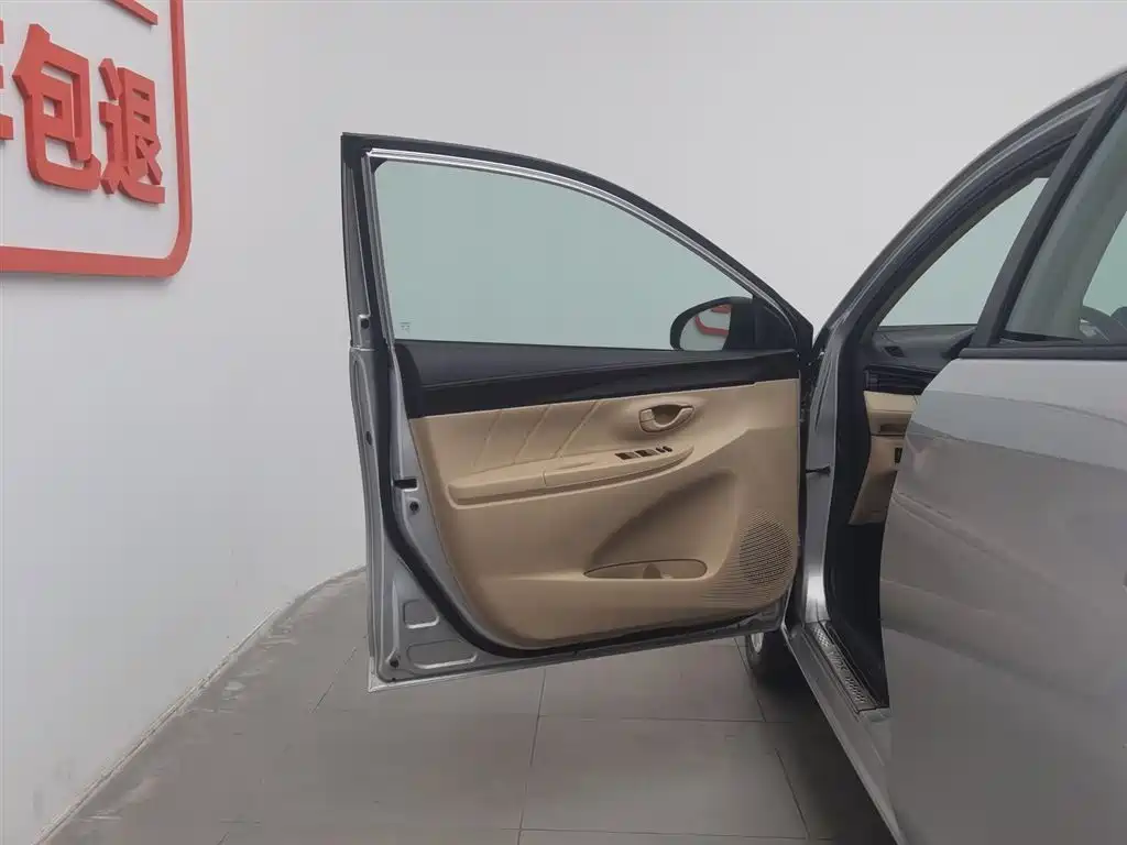 Toyota Vios 2014 1.5L Manual Wisdom Edition фото 8