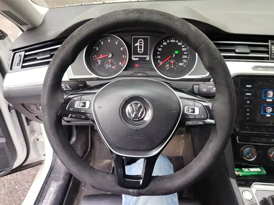 Volkswagen Magotan 2017 330TSI DSG Leading фото 15