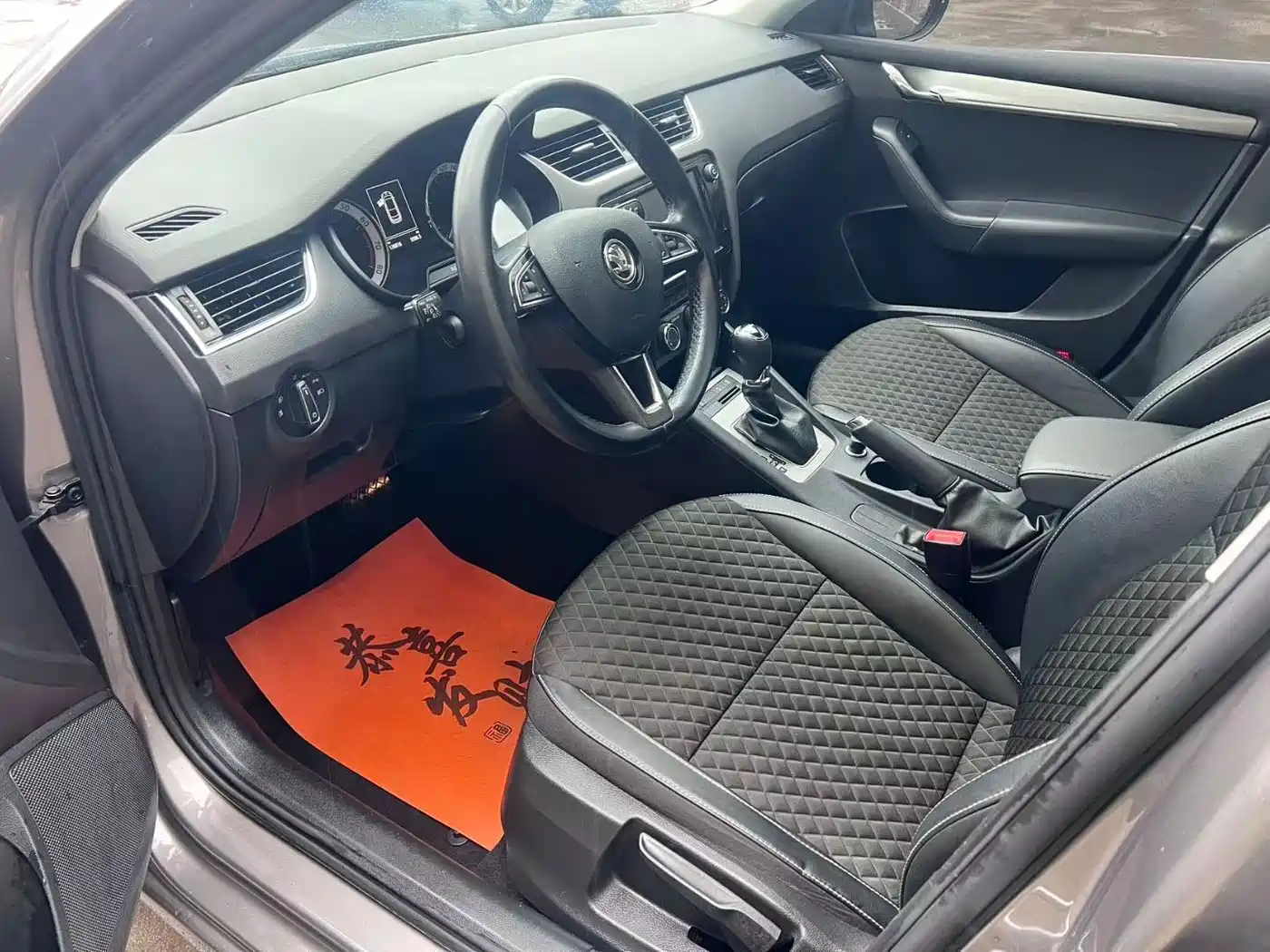 Škoda Octavia 2018 TSI280 DSG Luxury Edition фото 4