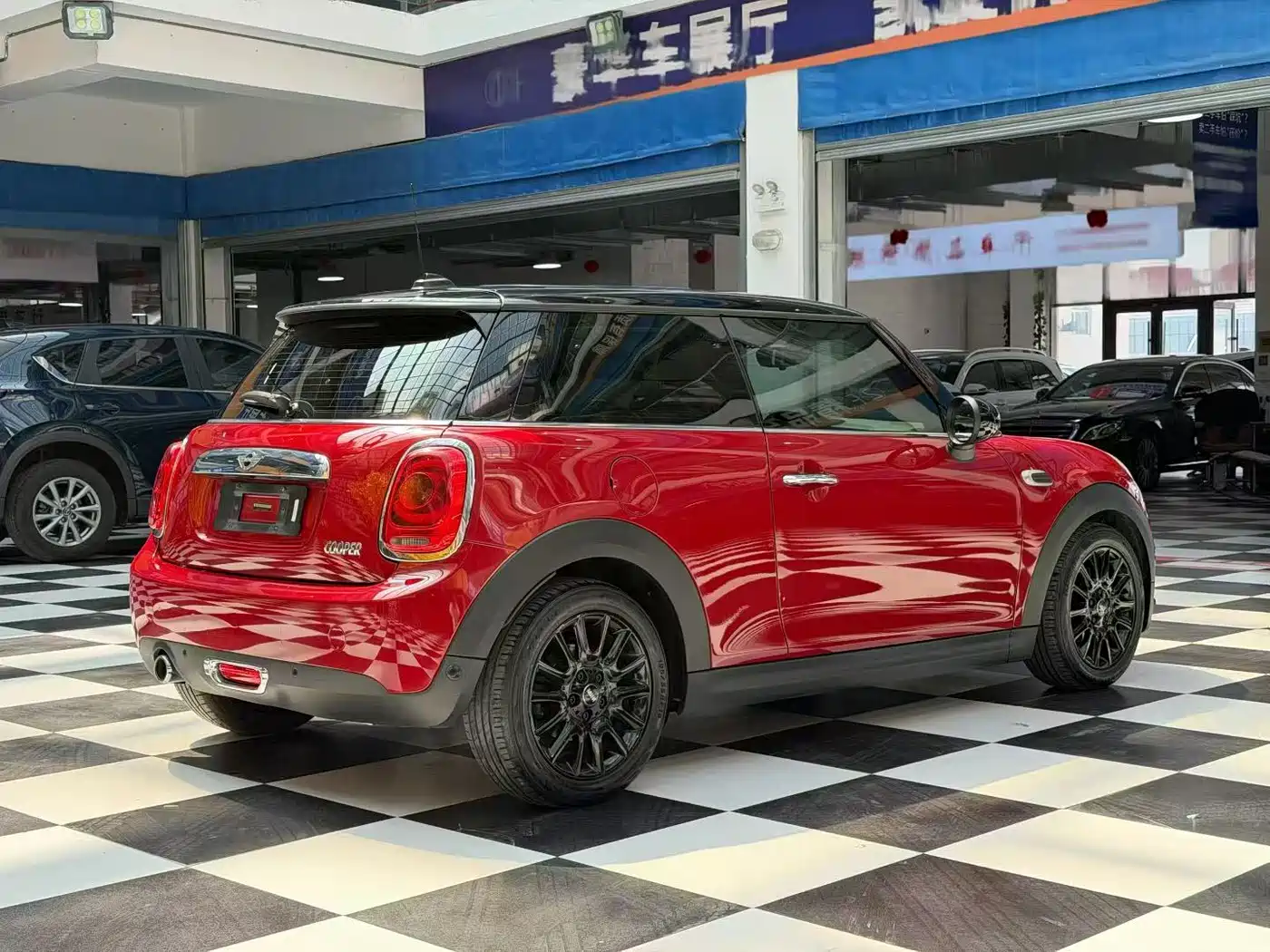 MINI 2014 1.5T COOPER Excitement фото 7