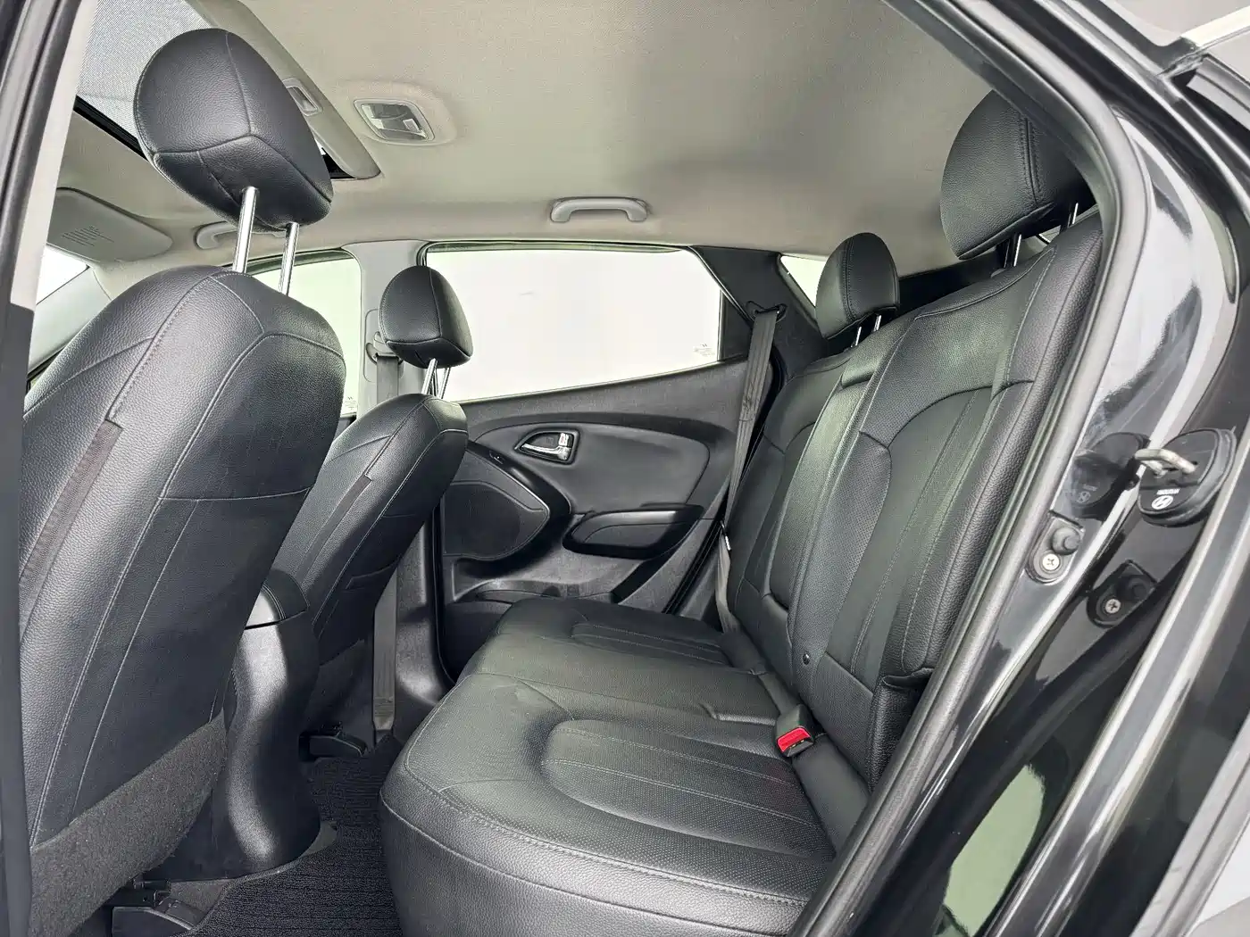 Hyundai Beijing Hyundai ix35 2013 2.0L Auto 2WD Smart GLS China IV фото 9