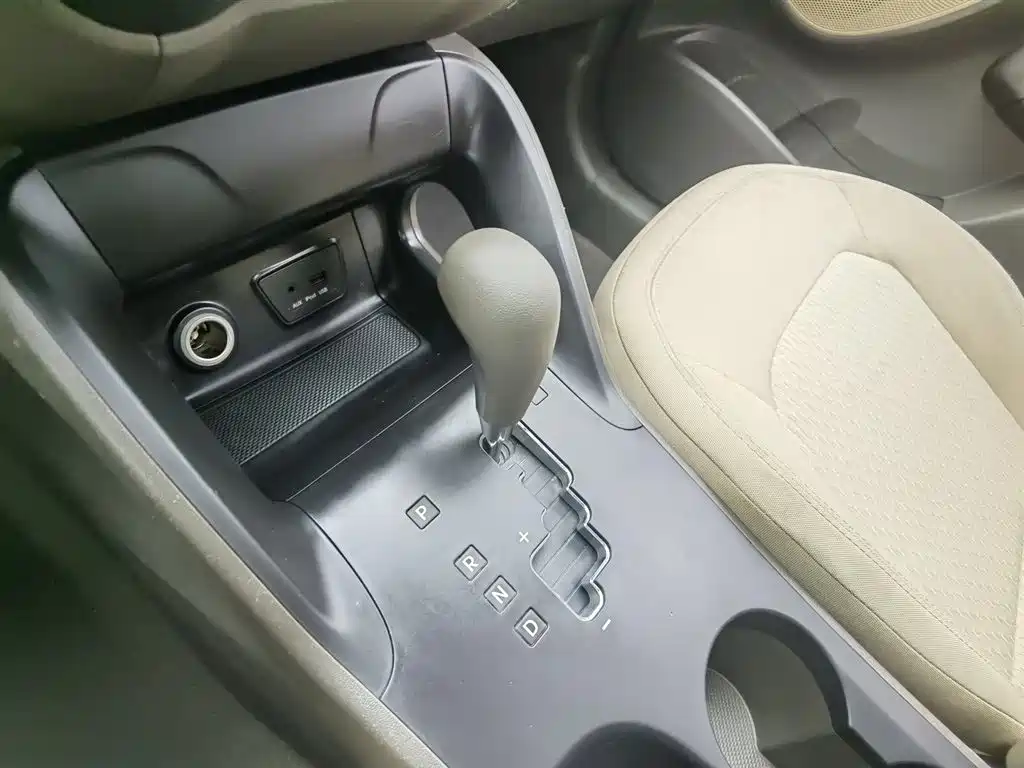 Hyundai Beijing Hyundai ix35 2012 2.0L Automatic 2WD GL фото 13