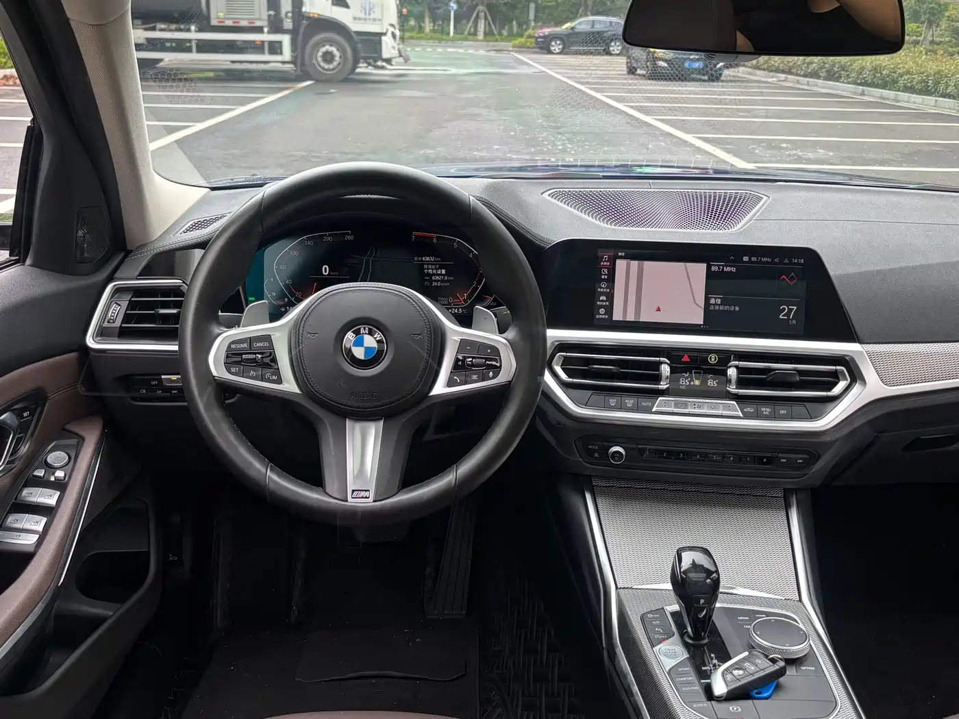 BMW 3 Series 2021 325Li M Sport Night Edition фото 18