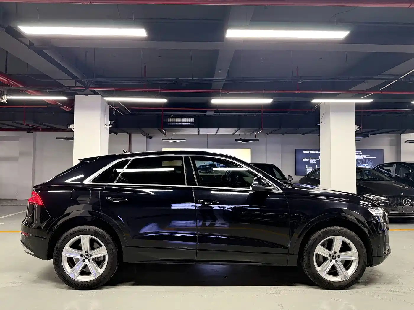 Фото 5 - Audi Q8